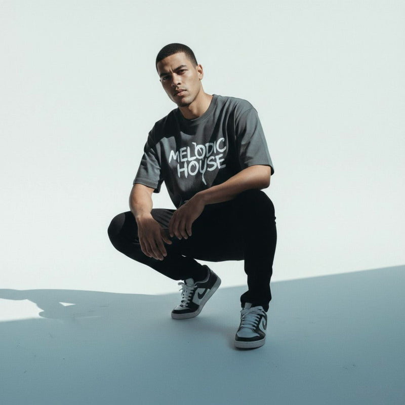 MELODIC HOUSE Oversized faded t-shirt