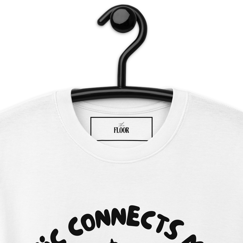 MUSIC CONNECTS premium heavyweight tee
